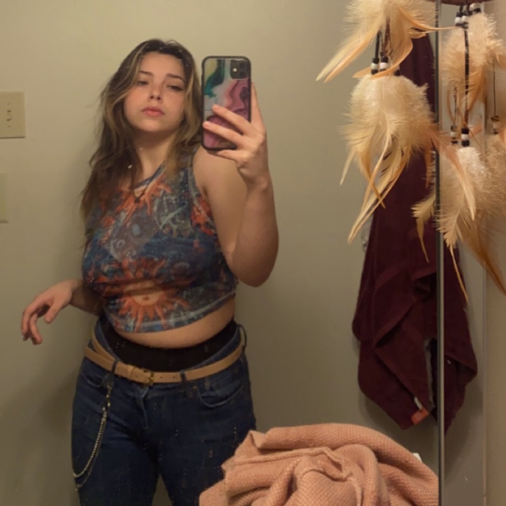 Meet your Posher, Alexis